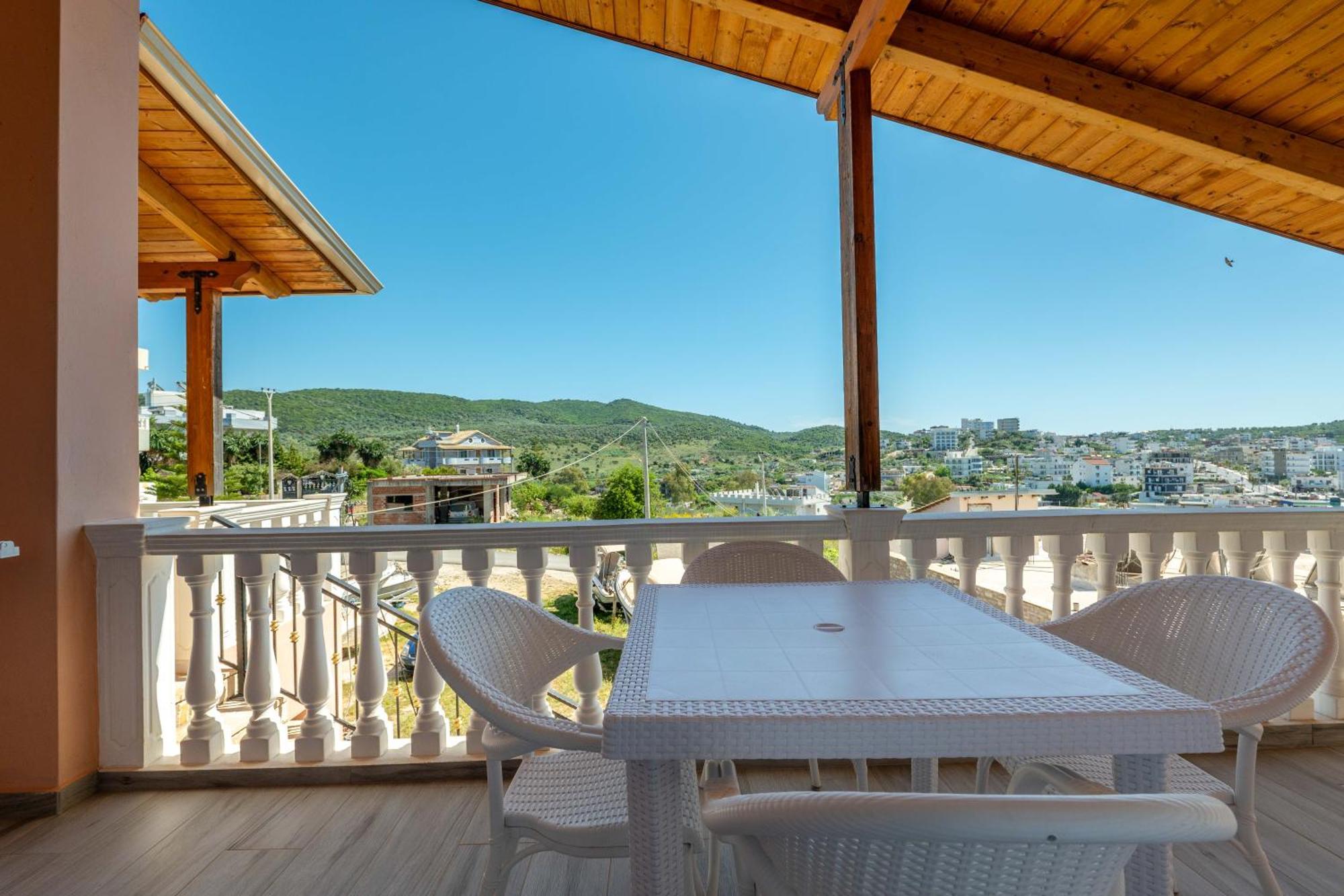 Villa Sunny Ксамил Екстериор снимка